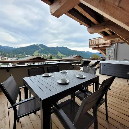 De Charme Avec Jacuzzi Et Parking, 6 Pers. Aux Gets - Fr-1-598-92 Apartment